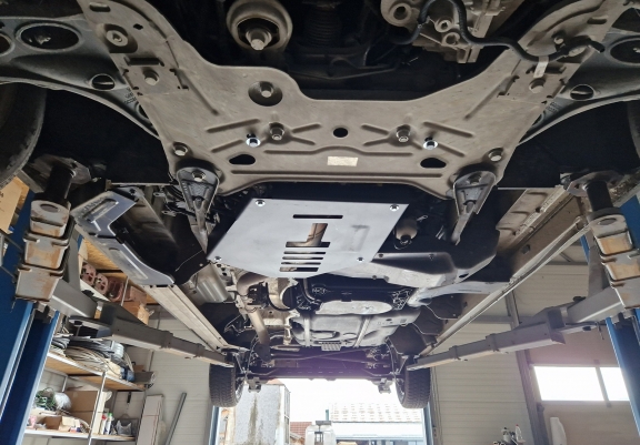 Unterfahrschutz für Katalysator/cat lock der Marke Renault Trafic