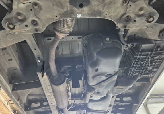 Unterfahrschutz für Katalysator/cat lock der Marke Renault Master